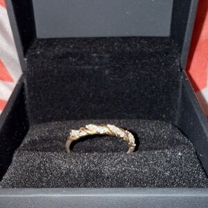 Twisted Crystal Accent Ring in Gold